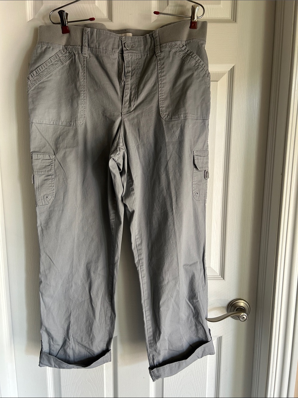 Gloria Vanderbilt Light Gray Women’s Capri Pants